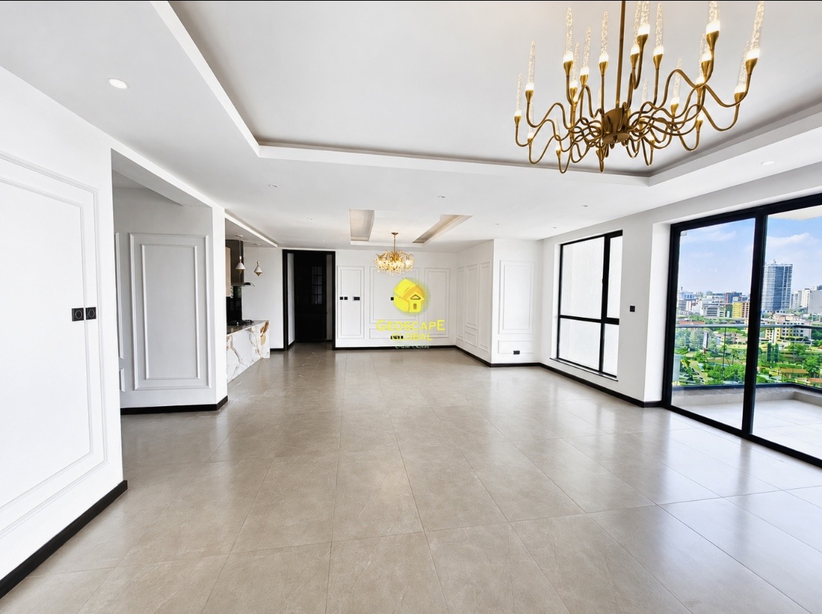 🏡 FOR SALE: Three-Bedroom Unfurnished Apartments – Riverside