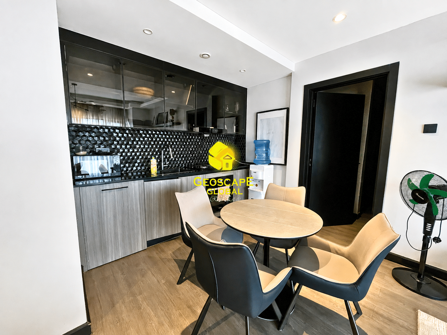 FOR RENT: Furnished Two-Bedroom Apartment – Westlands