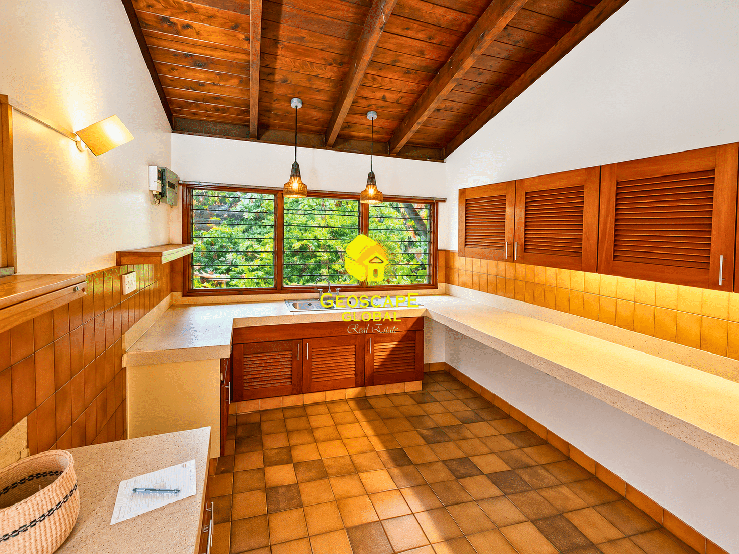 FOR RENT: FOUR-BEDROOM HOUSE WITH PRIVATE SWIMMING POOL – LOWER KABETE